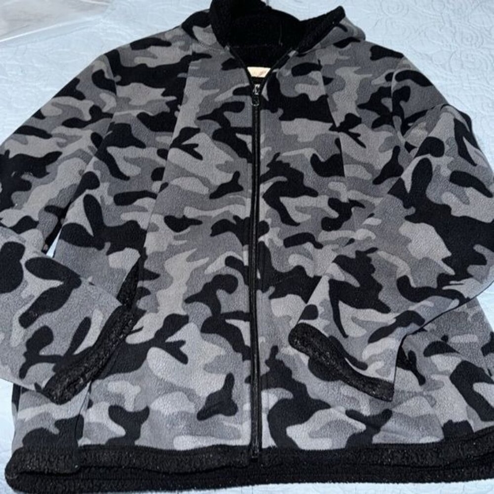 Faded Glory Womens Camo Fleece Zip-Up Jacket With Hood Size 1X - Picture 2 of 6